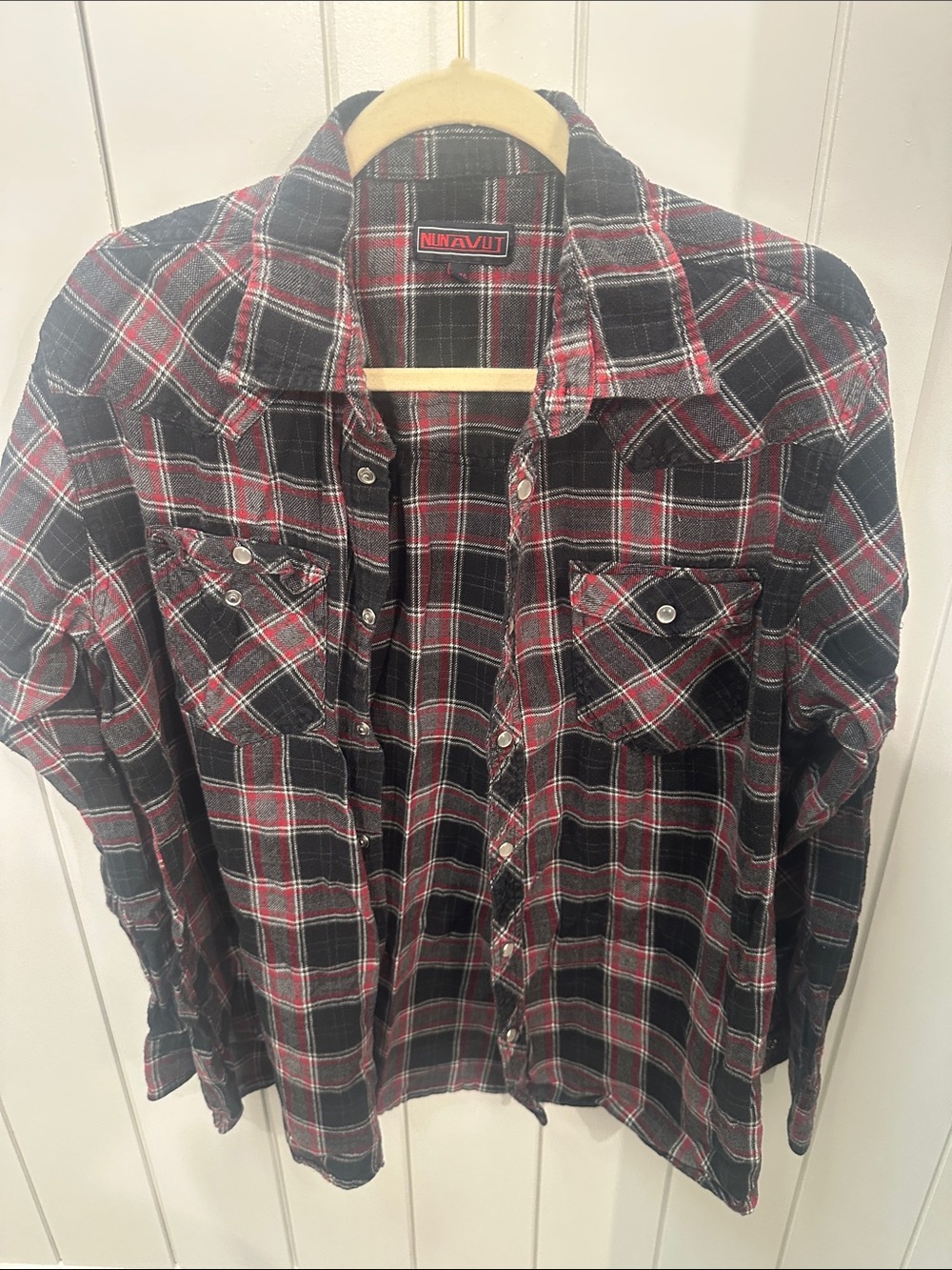 Nunavut Men's Black & Red Plaid Button-Down Shirt